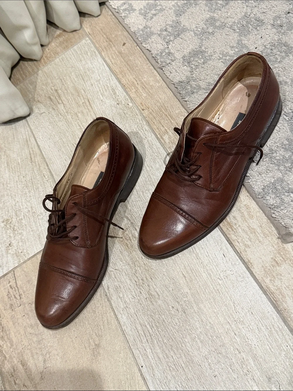 Bally Men's Brown Leather Cap-Toe Oxfords